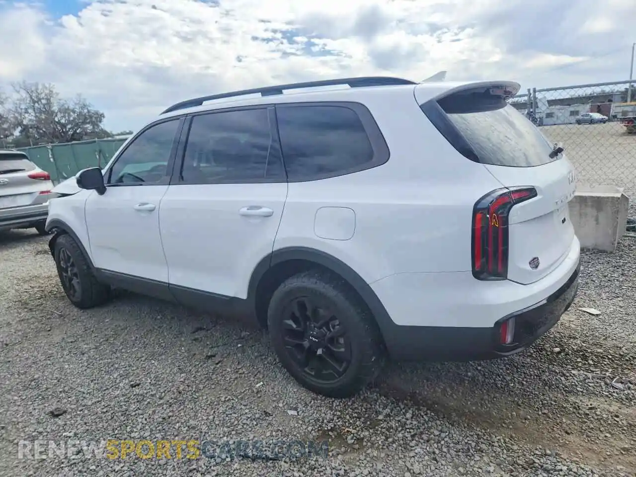 2 Photograph of a damaged car 5XYP5DGC3RG417630 KIA TELLURIDE 2024