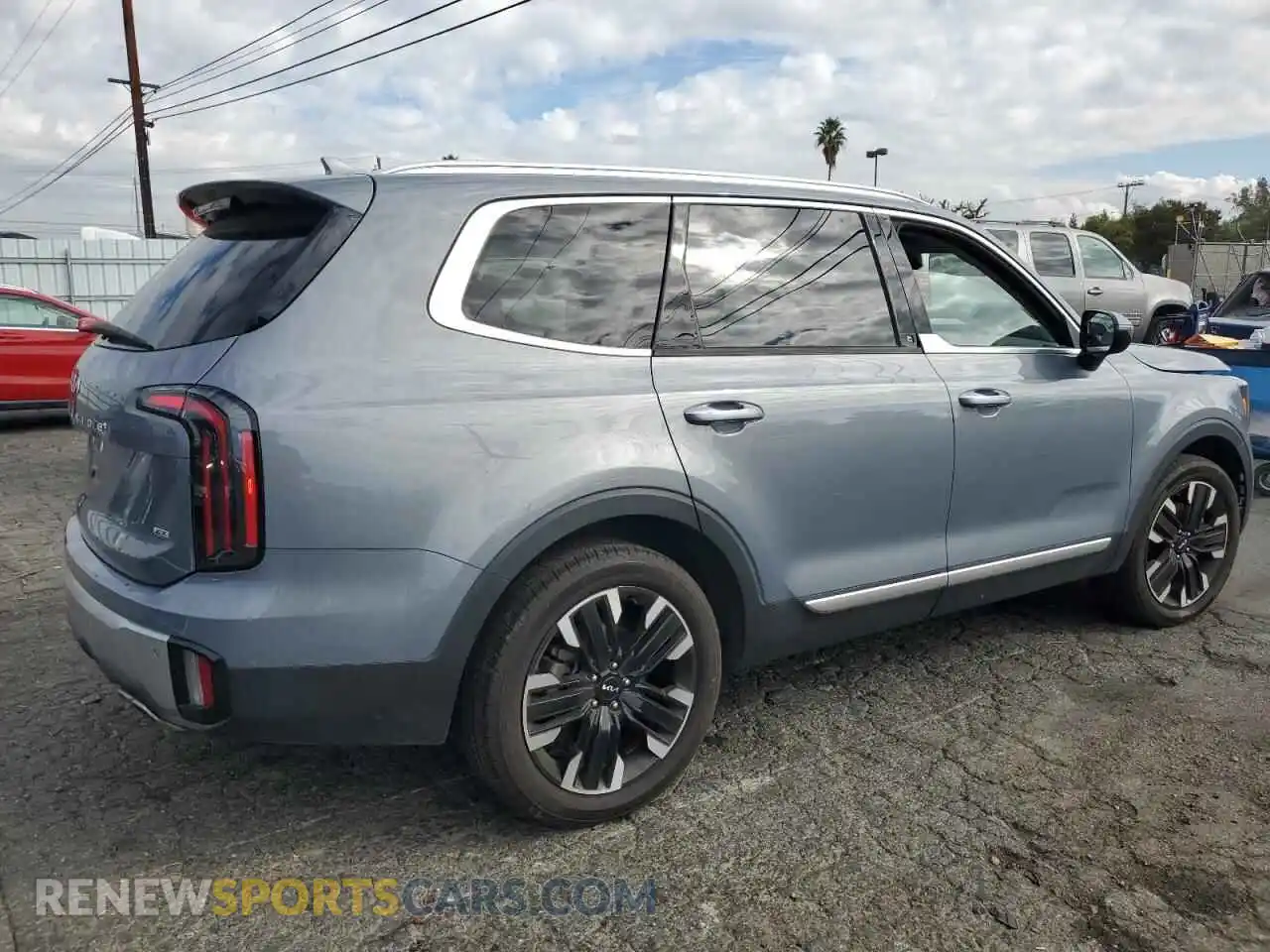 3 Photograph of a damaged car 5XYP5DGC4RG450488 KIA TELLURIDE 2024