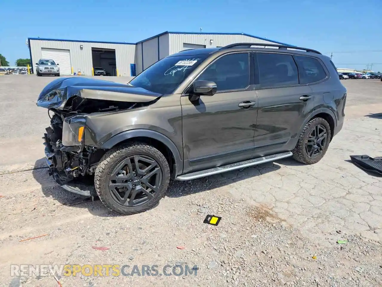 1 Photograph of a damaged car 5XYP5DGC4RG512665 KIA TELLURIDE 2024