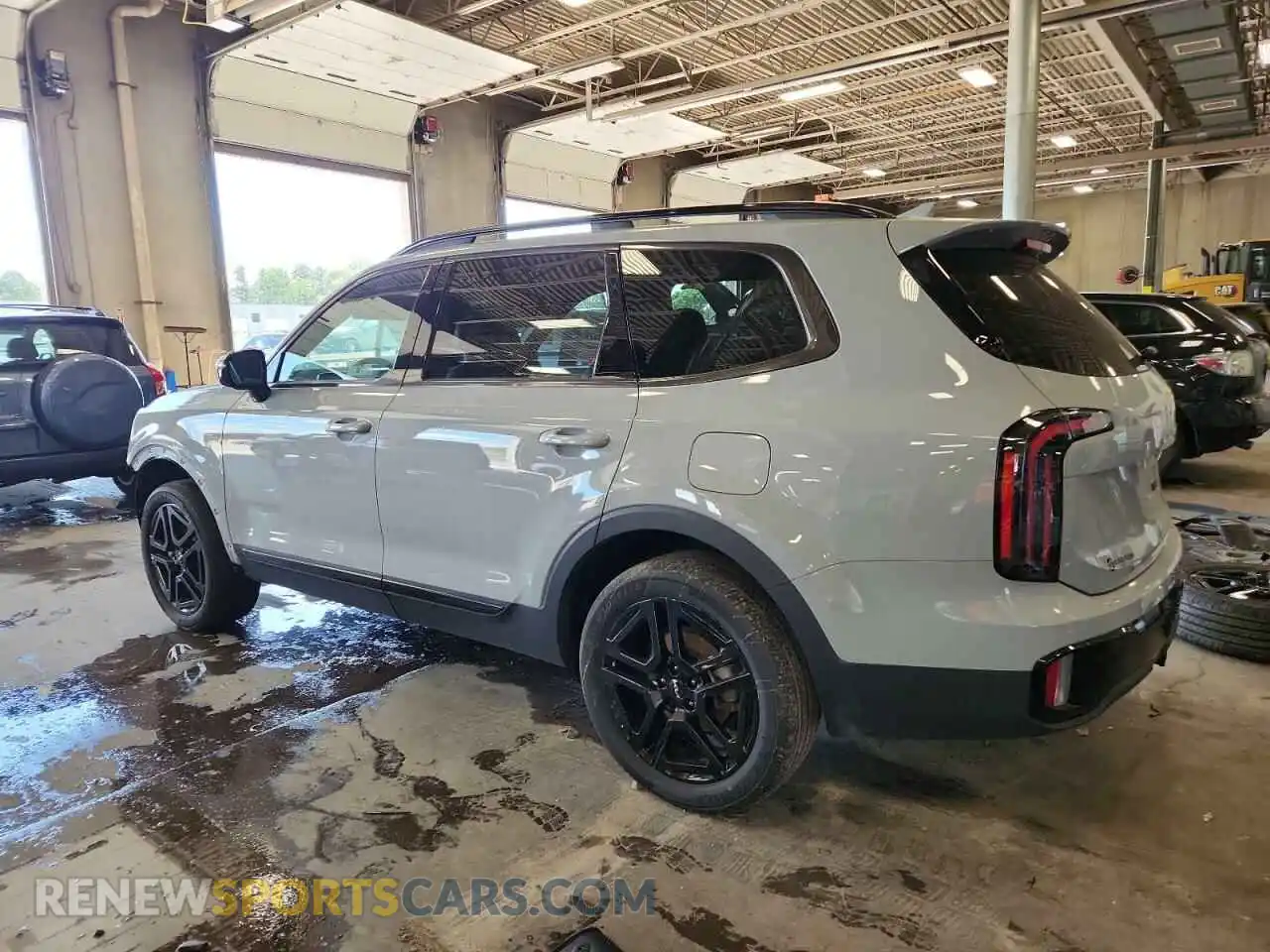 2 Photograph of a damaged car 5XYP5DGC5RG508656 KIA TELLURIDE 2024