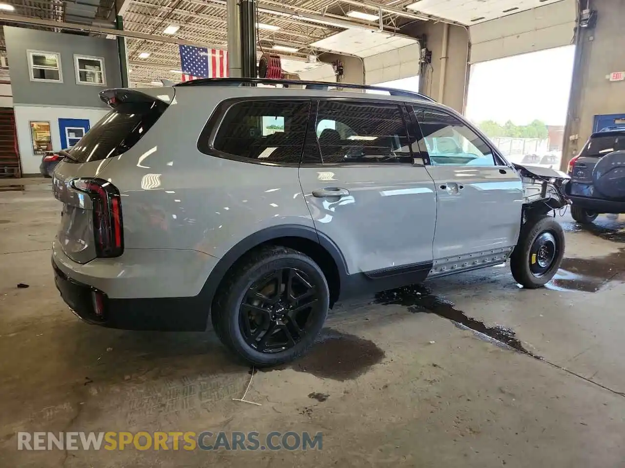 3 Photograph of a damaged car 5XYP5DGC5RG508656 KIA TELLURIDE 2024