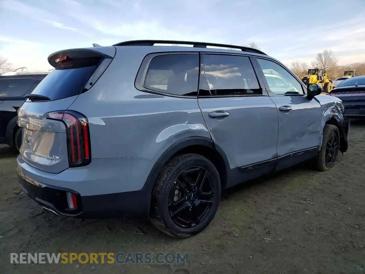 3 Photograph of a damaged car 5XYP5DGC8RG470856 KIA TELLURIDE 2024