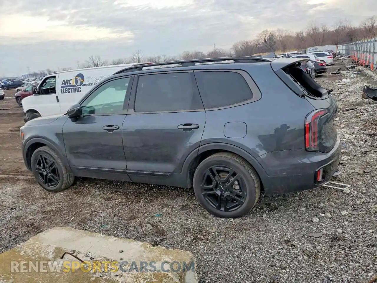 2 Photograph of a damaged car 5XYP5DGC8RG500034 KIA TELLURIDE 2024