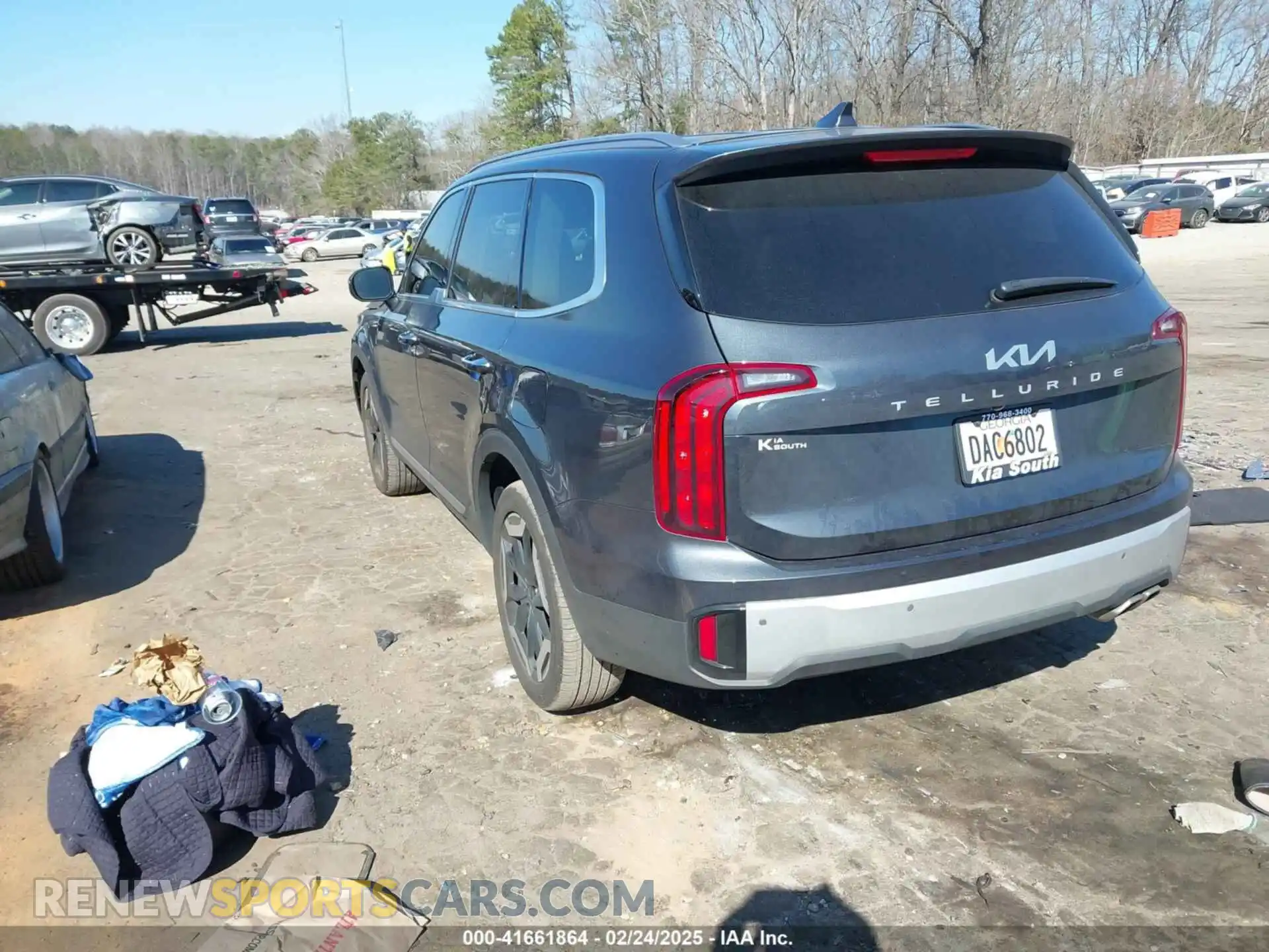 3 Photograph of a damaged car 5XYP64GC0RG527984 KIA TELLURIDE 2024