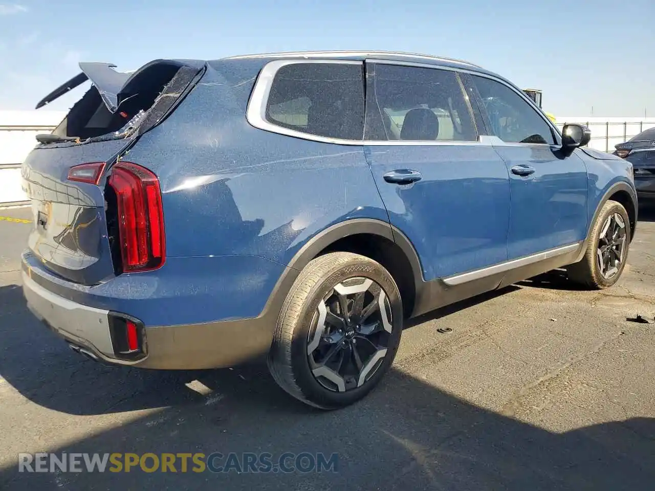 3 Photograph of a damaged car 5XYP64GC1RG471697 KIA TELLURIDE 2024