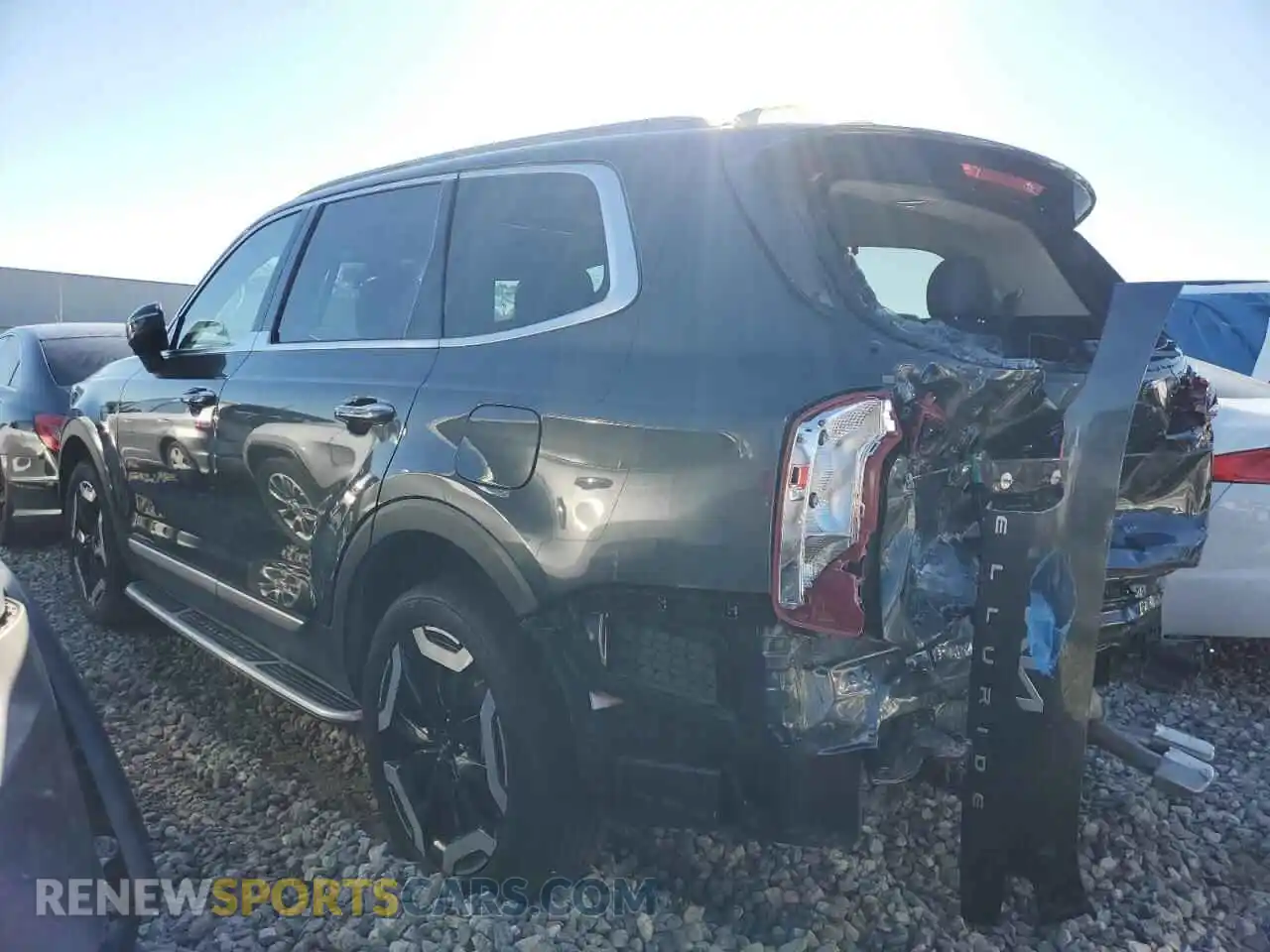 2 Photograph of a damaged car 5XYP64GC3RG559537 KIA TELLURIDE 2024