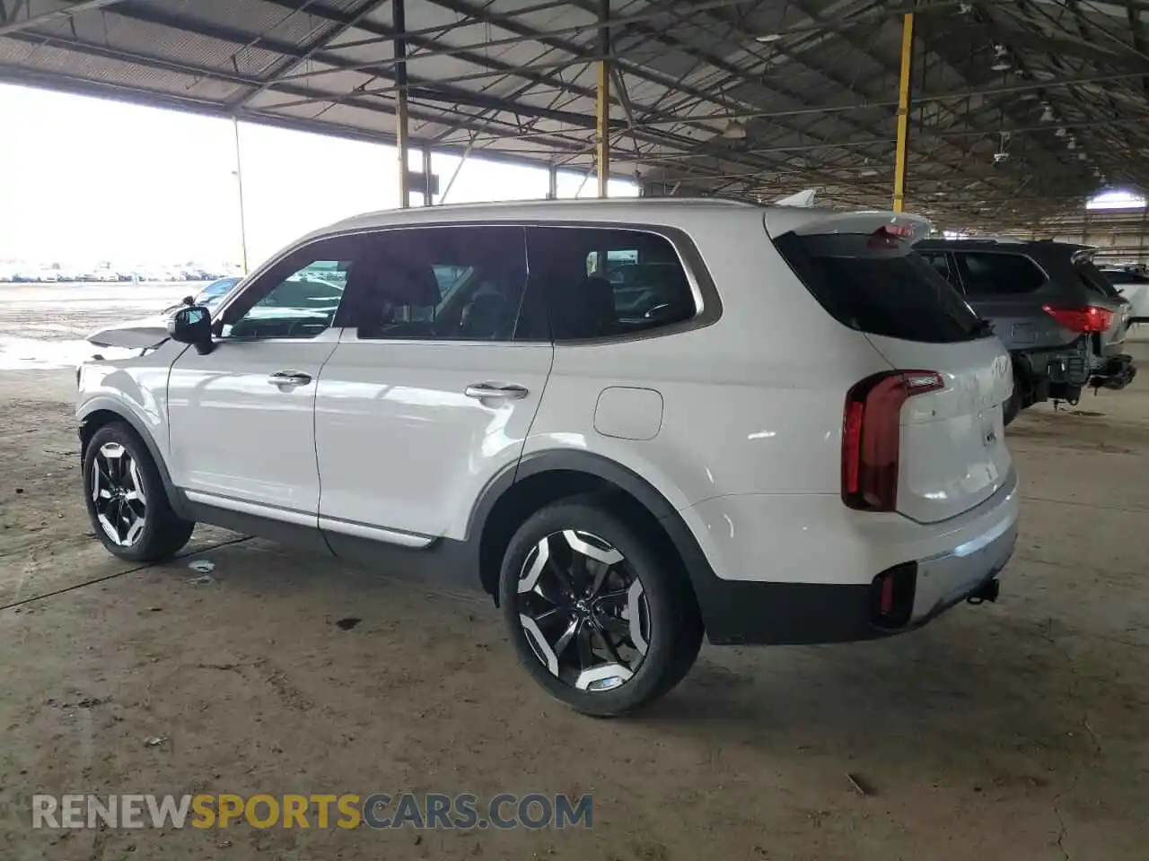 2 Photograph of a damaged car 5XYP64GC4RG469409 KIA TELLURIDE 2024