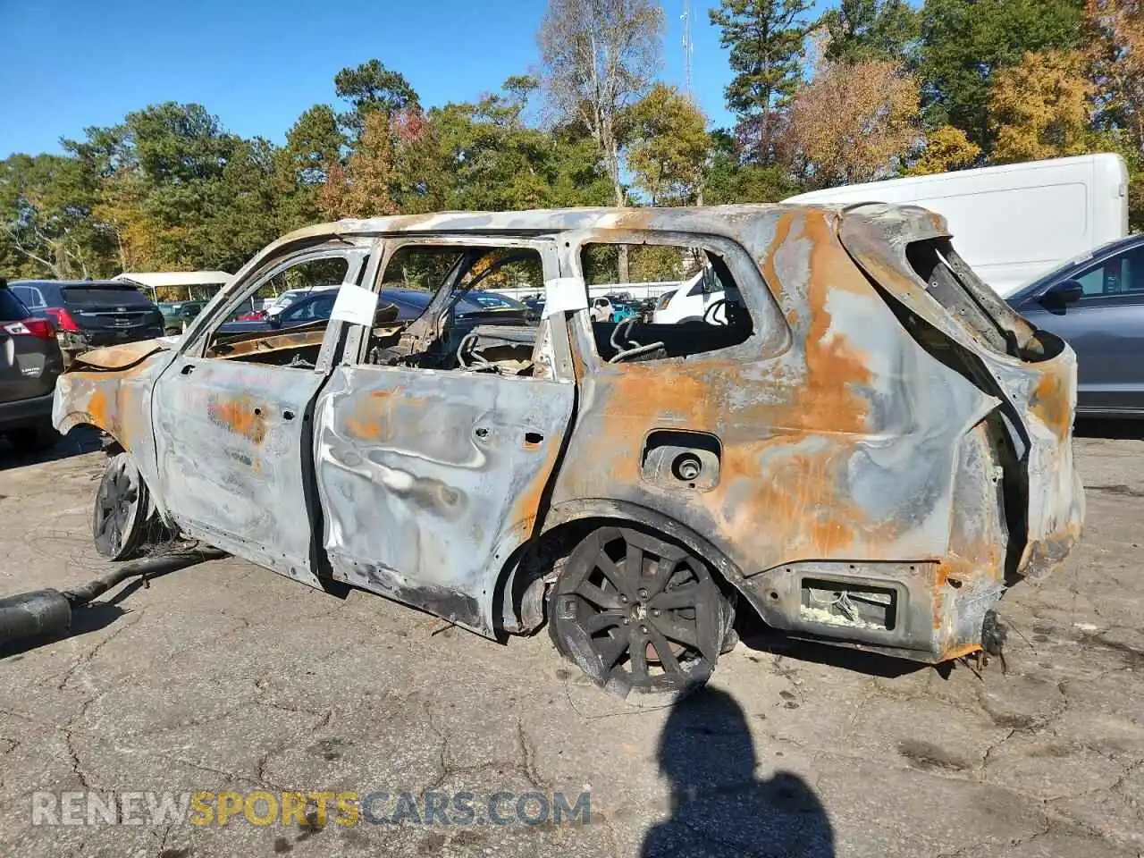 2 Photograph of a damaged car 5XYP64GC5RG463442 KIA TELLURIDE 2024