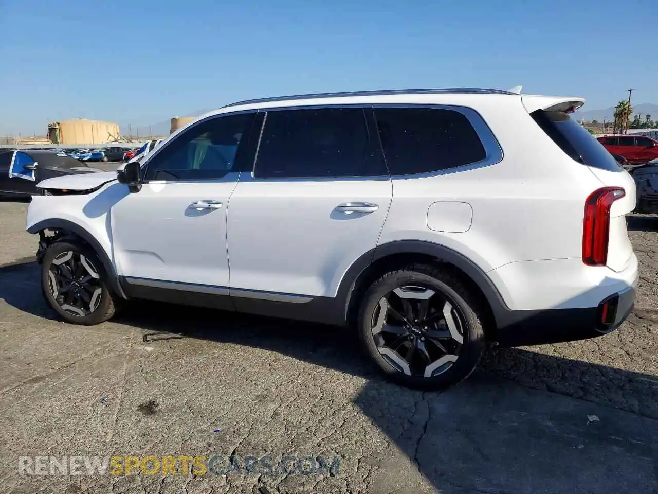 2 Photograph of a damaged car 5XYP64GC5RG501879 KIA TELLURIDE 2024