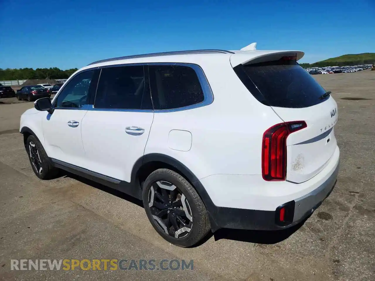 2 Photograph of a damaged car 5XYP6DGC2RG476777 KIA TELLURIDE 2024