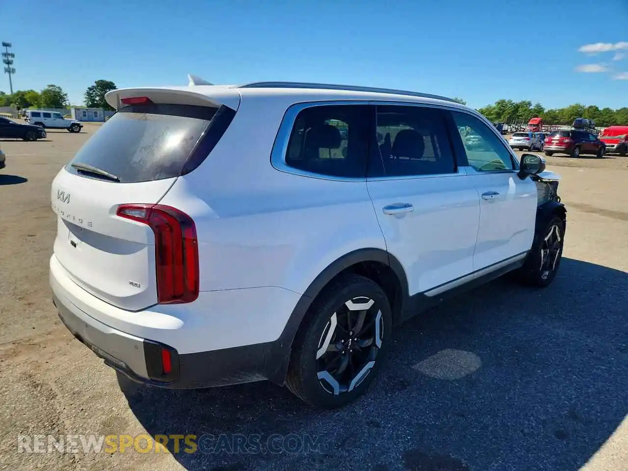 3 Photograph of a damaged car 5XYP6DGC2RG476777 KIA TELLURIDE 2024