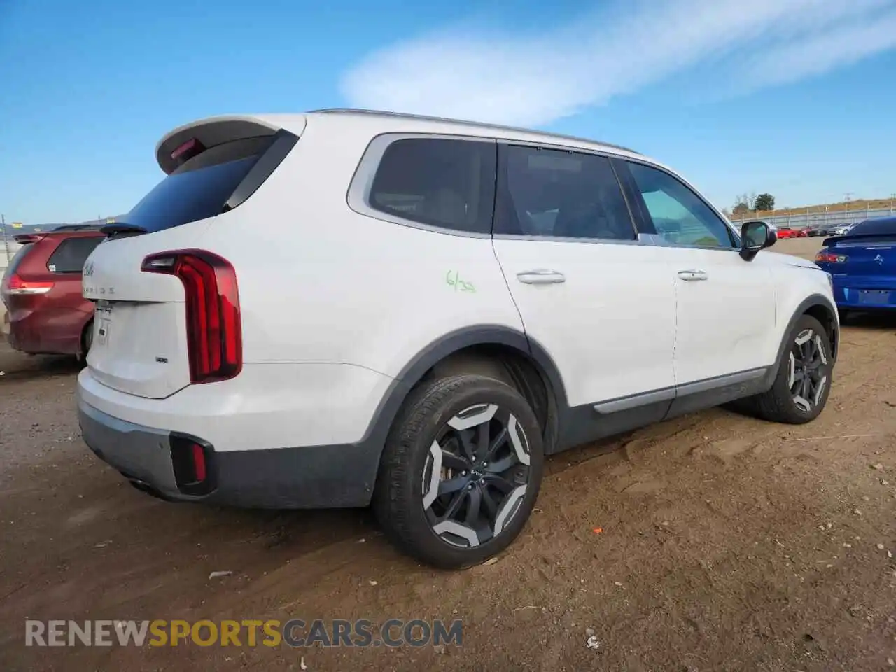 3 Photograph of a damaged car 5XYP6DGC2RG480229 KIA TELLURIDE 2024