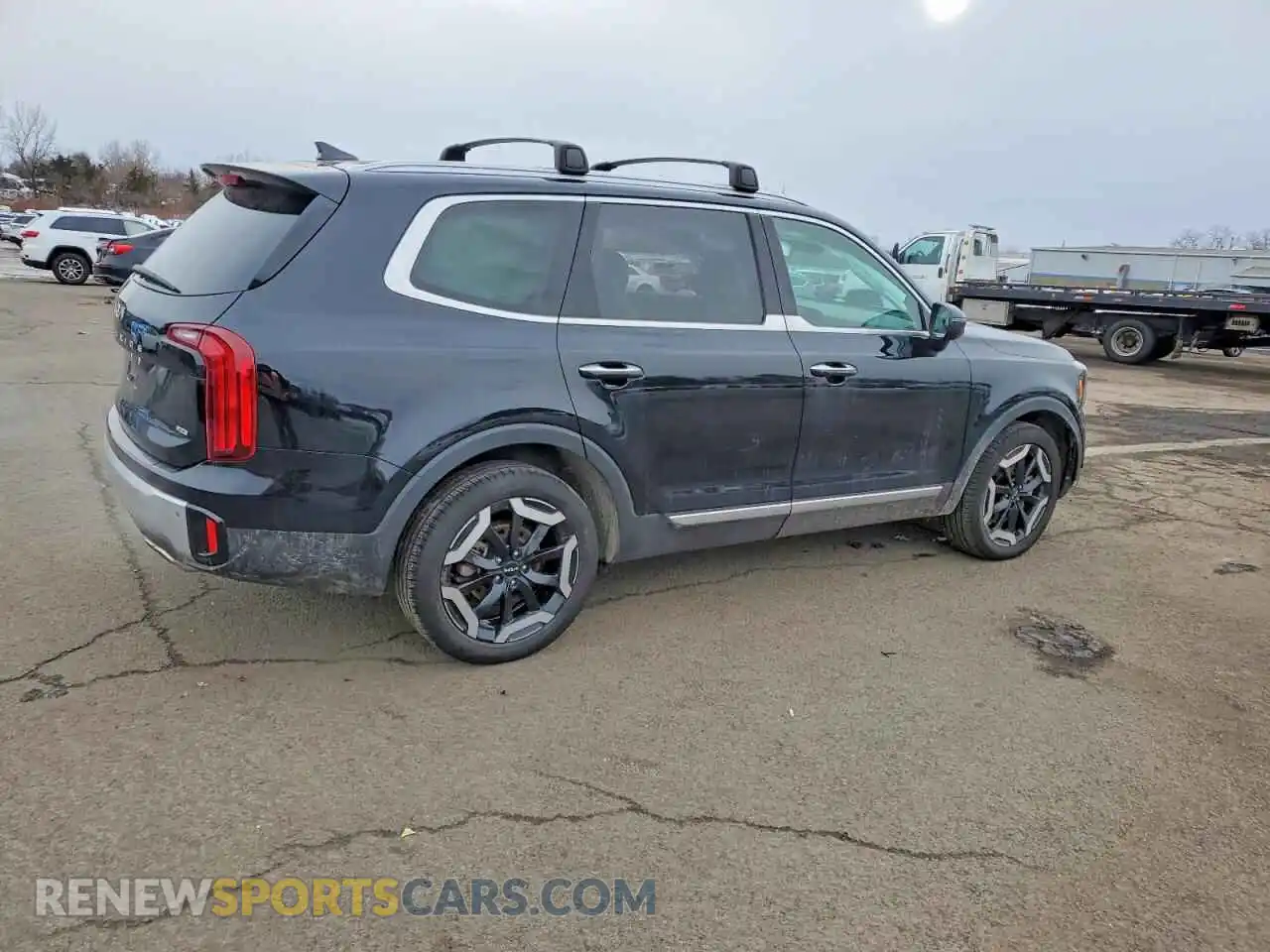 3 Photograph of a damaged car 5XYP6DGC7RG506730 KIA TELLURIDE 2024
