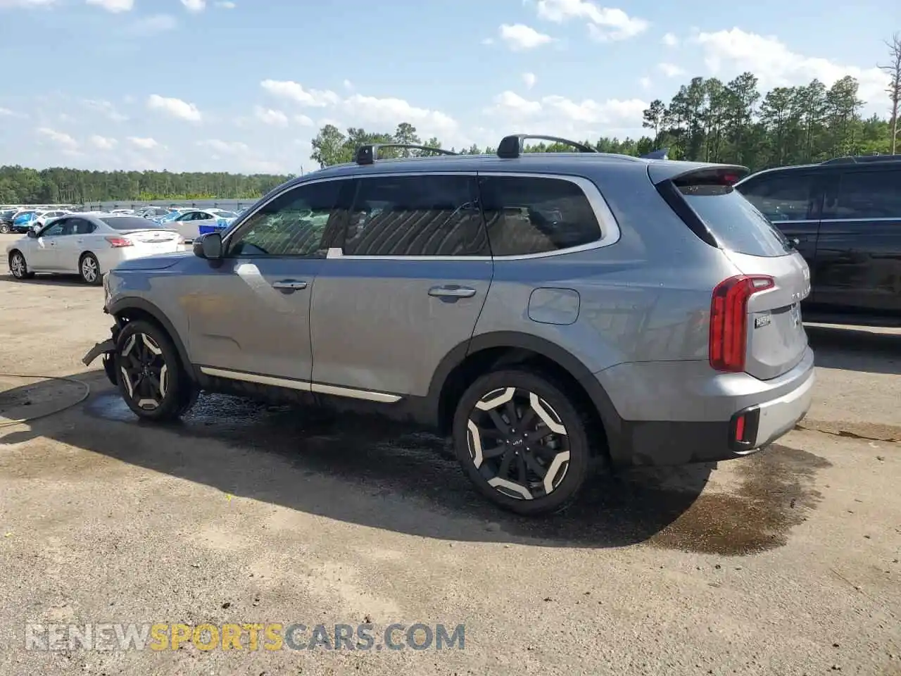 2 Photograph of a damaged car 5XYP6DGC9RG462584 KIA TELLURIDE 2024