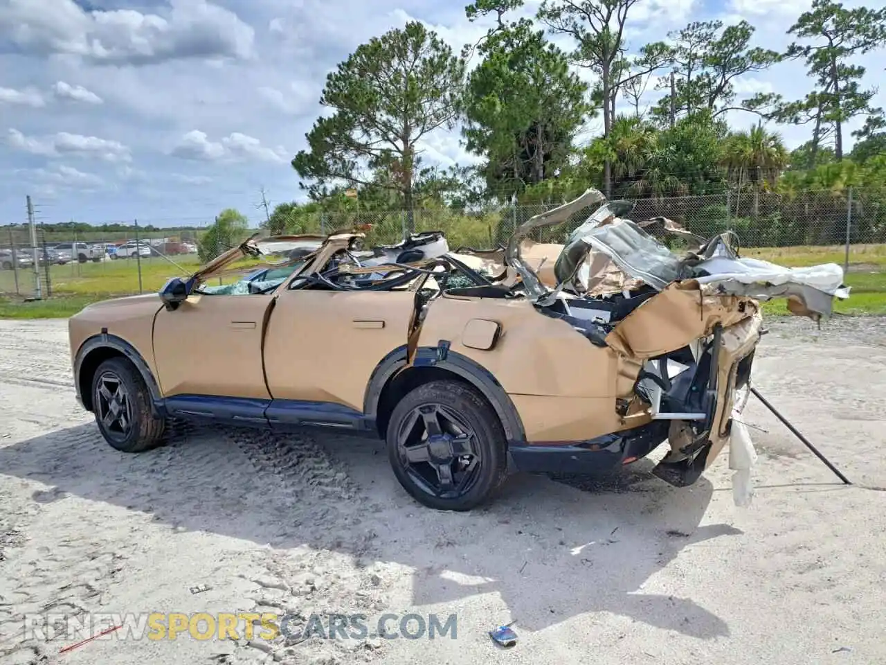 2 Photograph of a damaged car 5XYPLES12VG014430 KIA TELLURIDE 2027