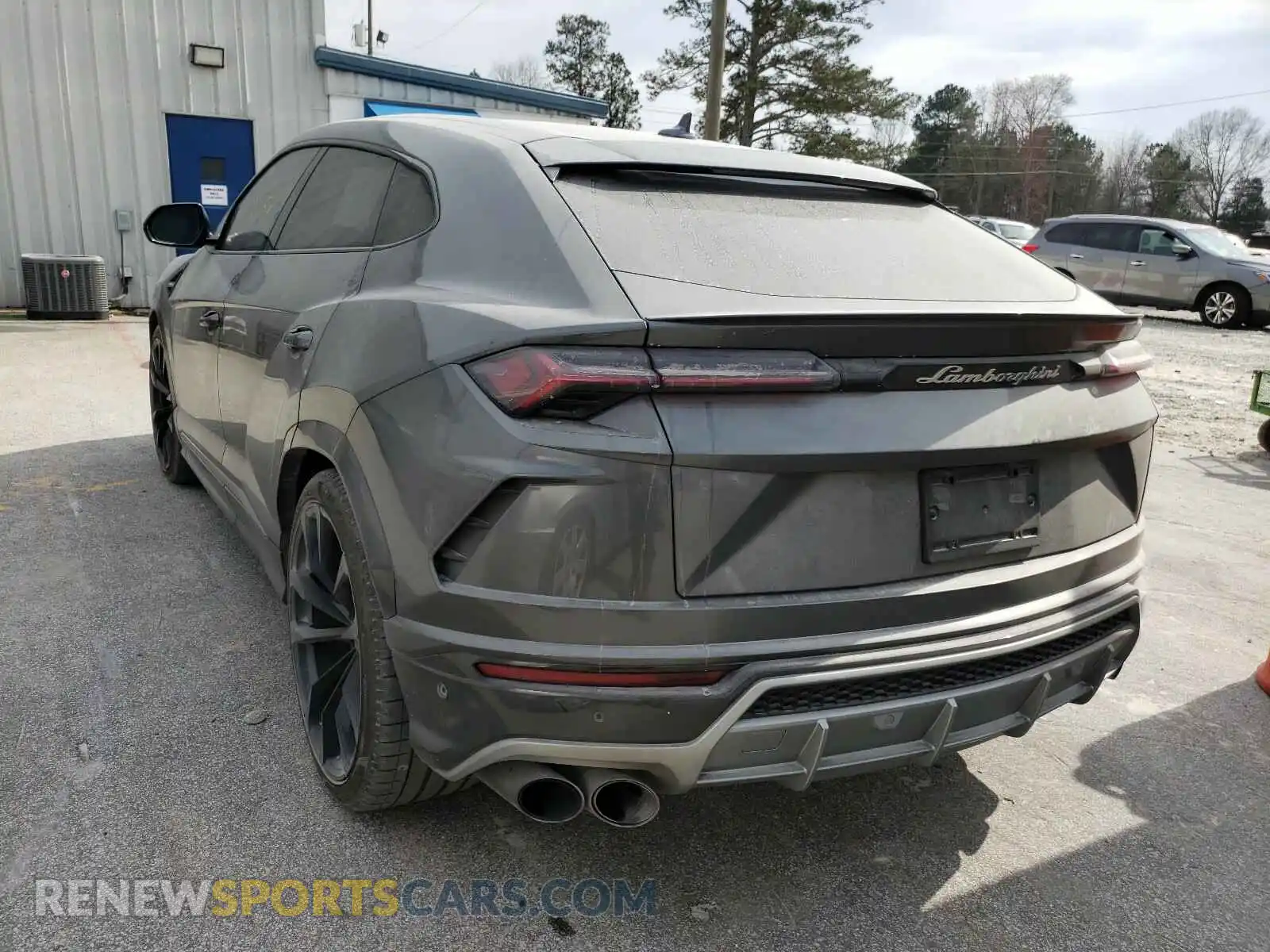3 Photograph of a damaged car ZPBUA1ZL1KLA03517 LAMBORGHINI ALL MODELS 2019
