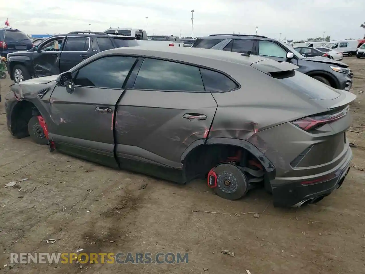 2 Фотография поврежденного автомобиля ZPBUA1ZL5KLA03231 LAMBORGHINI ALL MODELS 2019