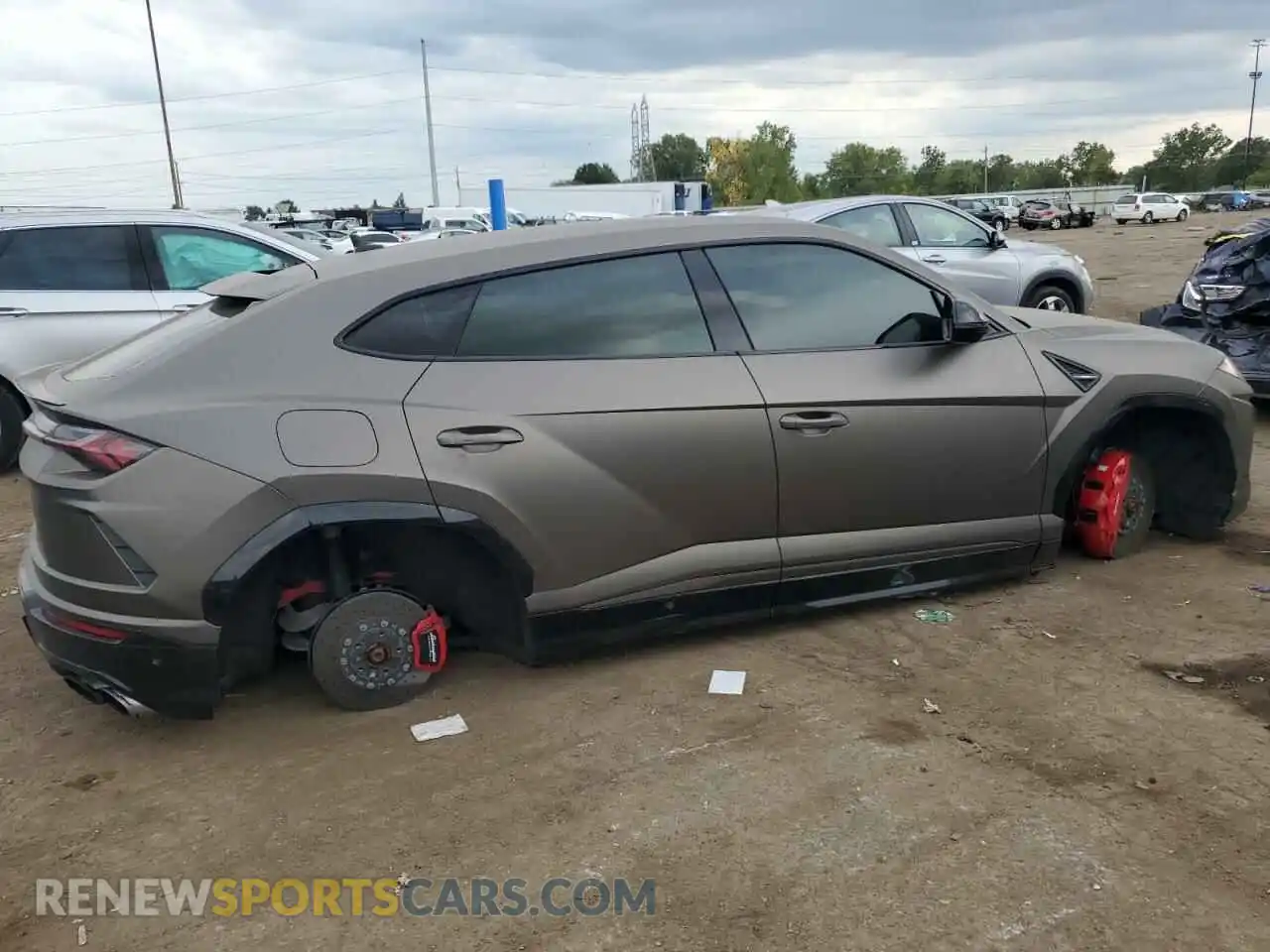3 Фотография поврежденного автомобиля ZPBUA1ZL5KLA03231 LAMBORGHINI ALL MODELS 2019