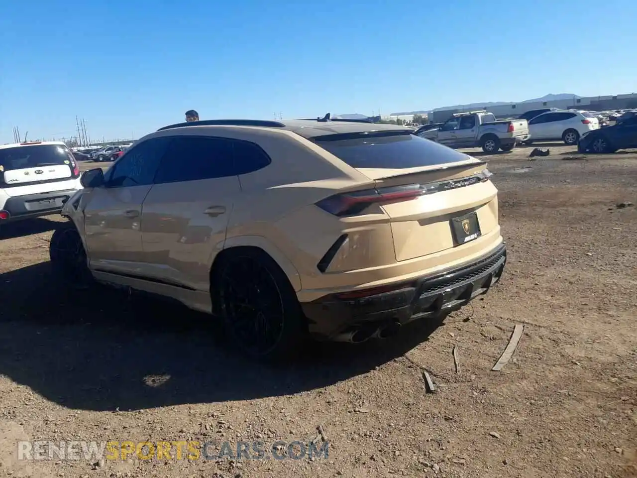 3 Photograph of a damaged car ZPBUA1ZL6KLA06087 LAMBORGHINI ALL MODELS 2019