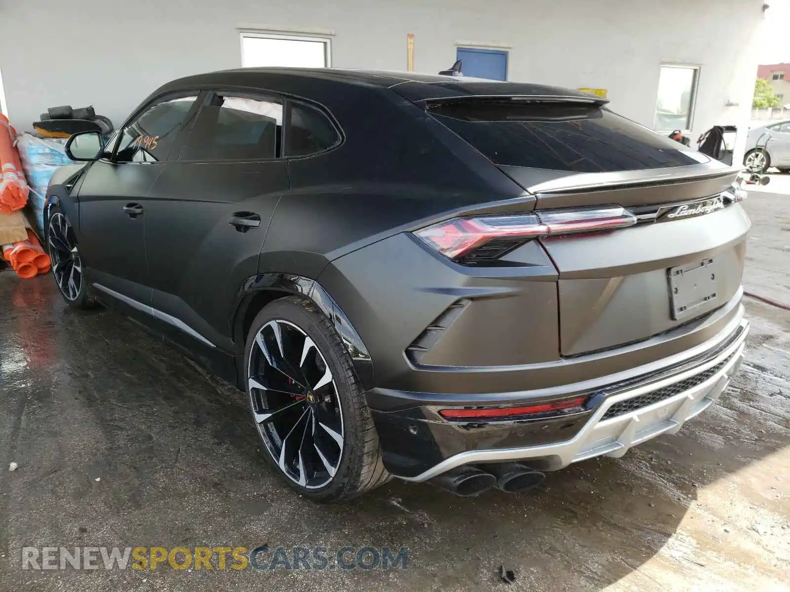 3 Фотография поврежденного автомобиля ZPBUA1ZL9KLA04382 LAMBORGHINI ALL MODELS 2019