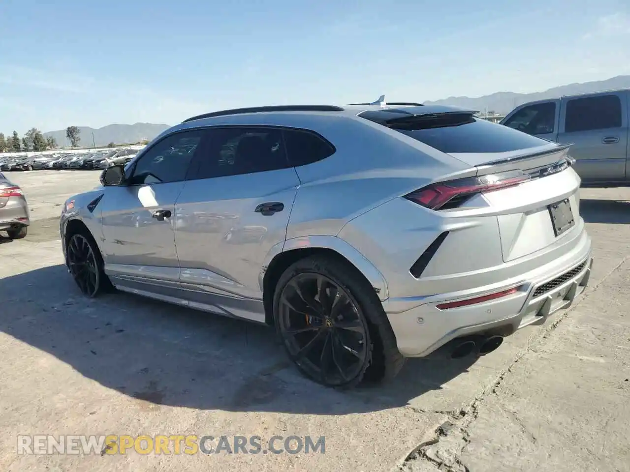 2 Фотография поврежденного автомобиля ZPBUA1ZLXKLA03290 LAMBORGHINI ALL MODELS 2019