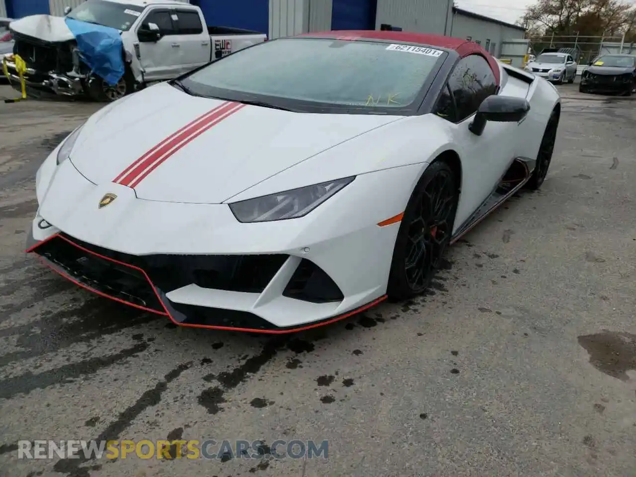 2 Photograph of a damaged car ZHWUT4ZF1LLA14364 LAMBORGHINI ALL MODELS 2020