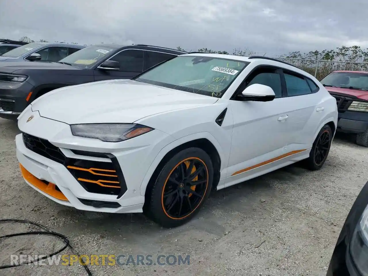 1 Photograph of a damaged car ZPBUA1ZL3LLA10132 LAMBORGHINI ALL MODELS 2020