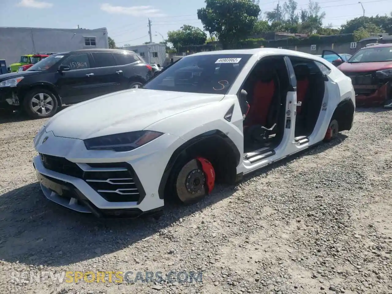 2 Photograph of a damaged car ZPBUA1ZL9LLA07462 LAMBORGHINI ALL MODELS 2020