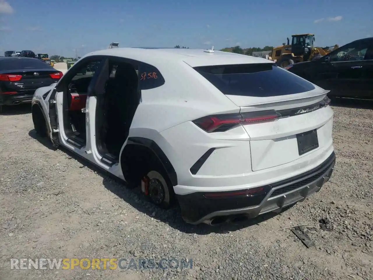 3 Photograph of a damaged car ZPBUA1ZL9LLA07462 LAMBORGHINI ALL MODELS 2020