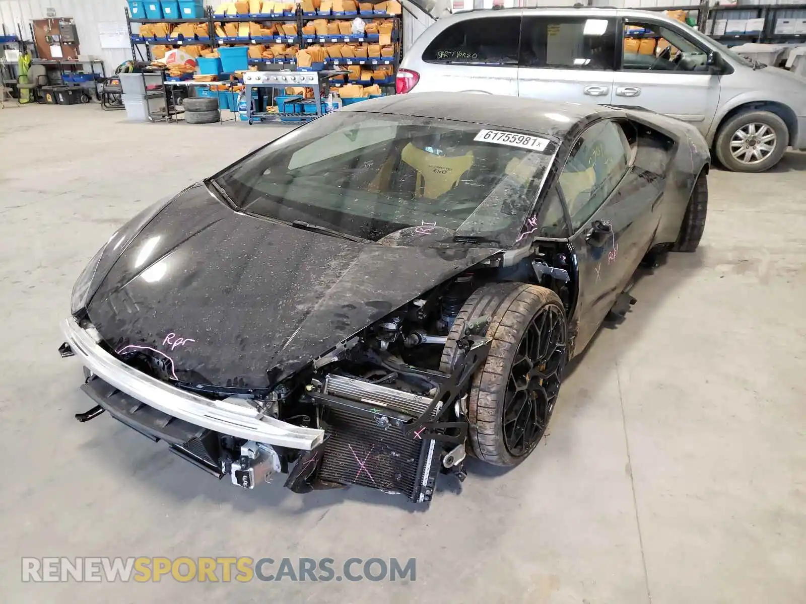 2 Photograph of a damaged car ZHWUF5ZF2MLA16431 LAMBORGHINI ALL MODELS 2021