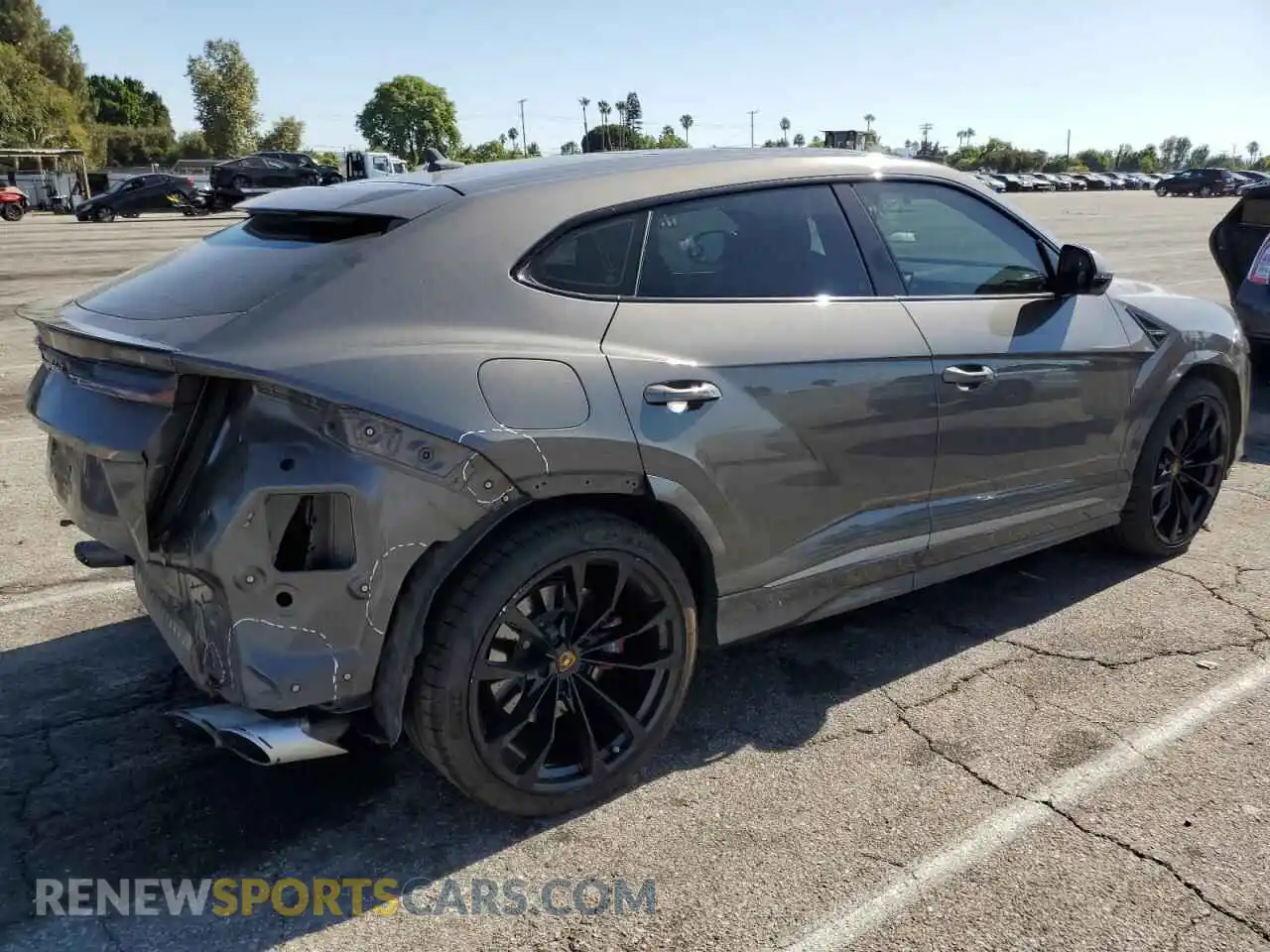 3 Photograph of a damaged car ZPBUA1ZL2NLA16281 LAMBORGHINI ALL MODELS 2022