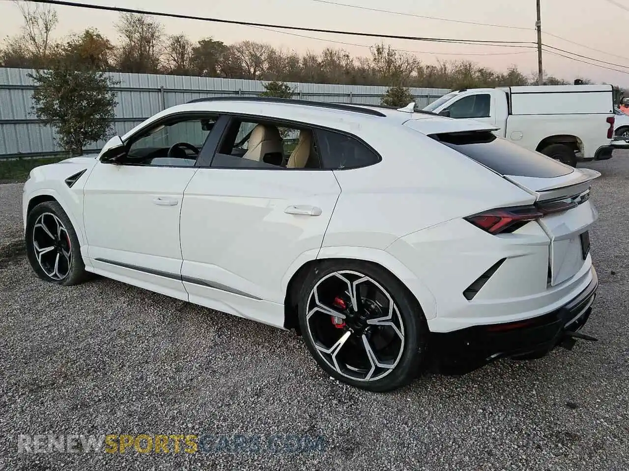 2 Photograph of a damaged car ZPBUA1ZL3NLA17004 LAMBORGHINI ALL MODELS 2022