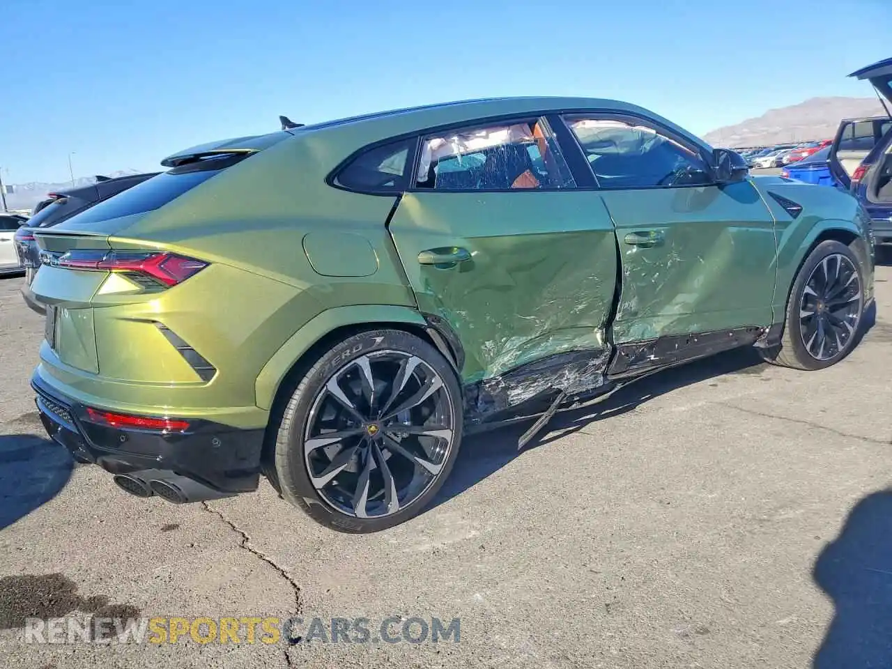 3 Photograph of a damaged car ZPBUA1ZL5NLA17053 LAMBORGHINI ALL MODELS 2022