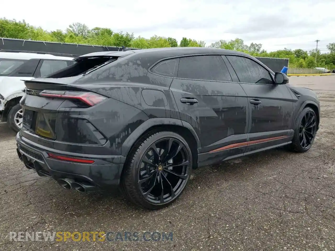 3 Photograph of a damaged car ZPBUA1ZL8NLA17628 LAMBORGHINI ALL MODELS 2022