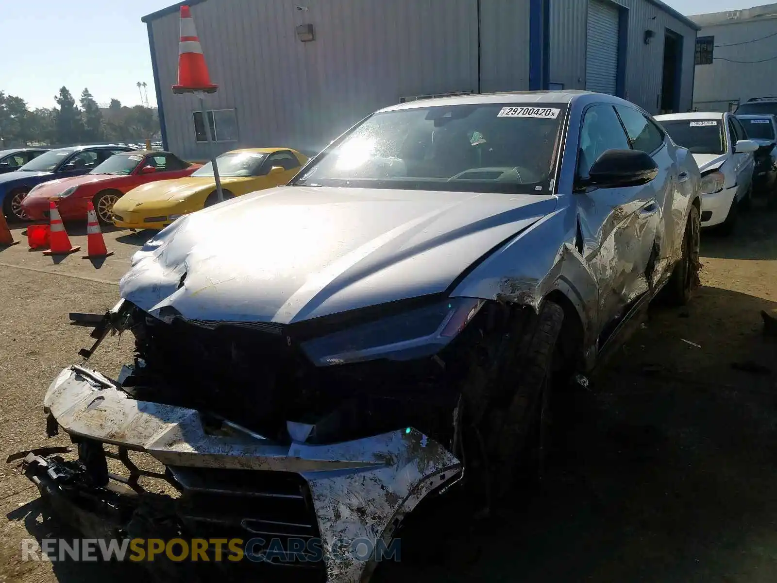 2 Photograph of a damaged car ZPBUA1ZL9LLA06599 LAMBORGHINI URUS 2020