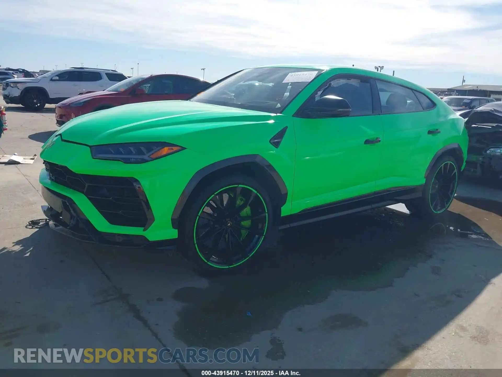 2 Photograph of a damaged car ZPBUA1ZL8NLA19363 LAMBORGHINI URUS 2022