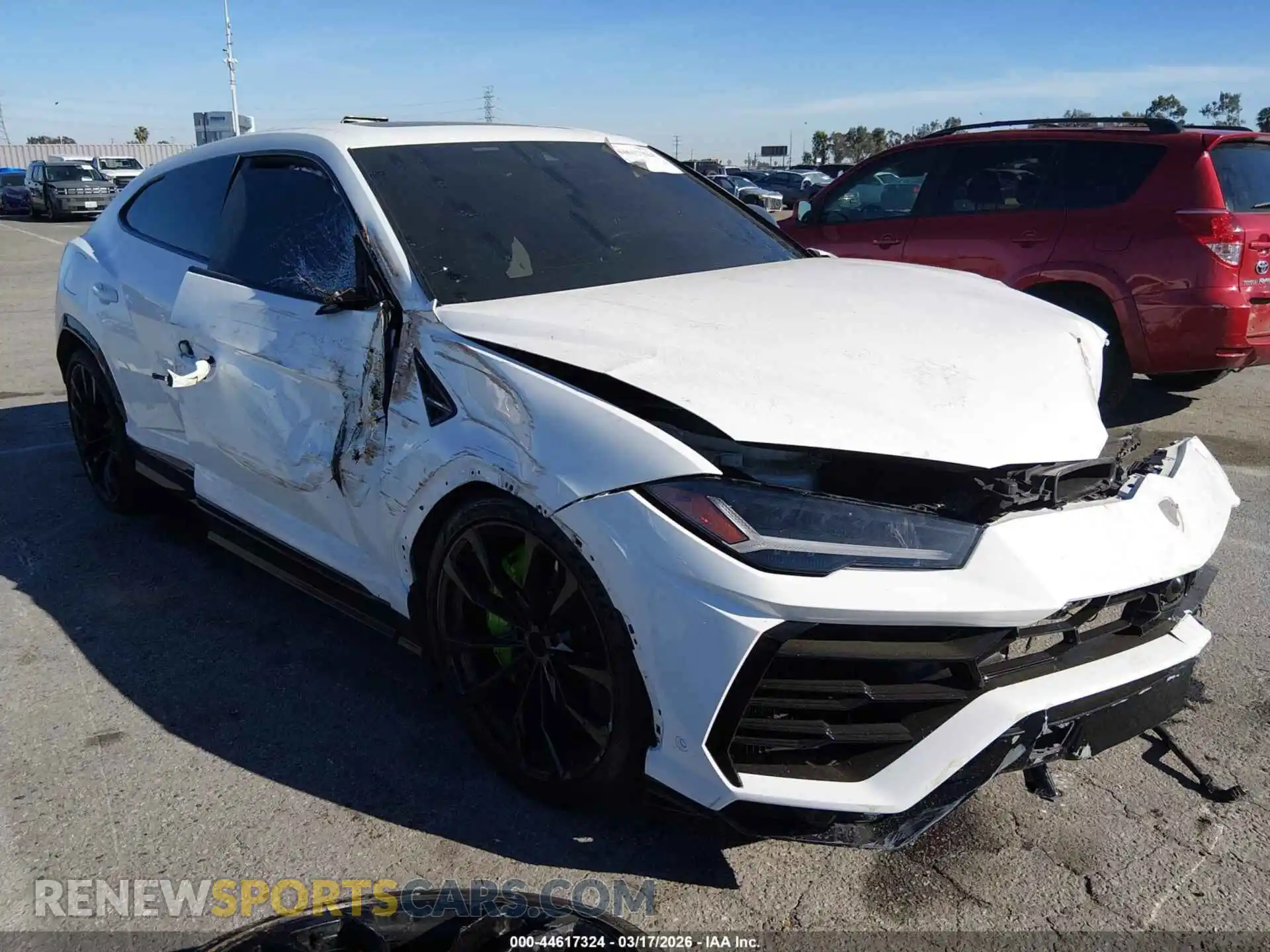 1 Photograph of a damaged car ZPBUA1ZL9NLA19906 LAMBORGHINI URUS 2022
