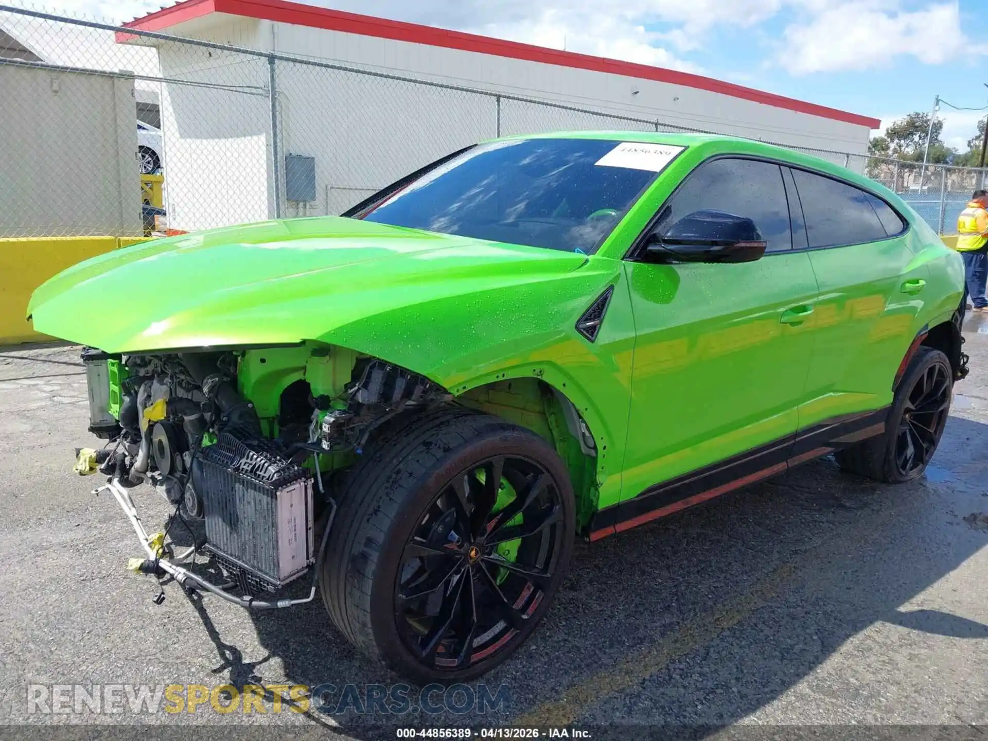 2 Photograph of a damaged car ZPBUA1ZLXNLA16495 LAMBORGHINI URUS 2022