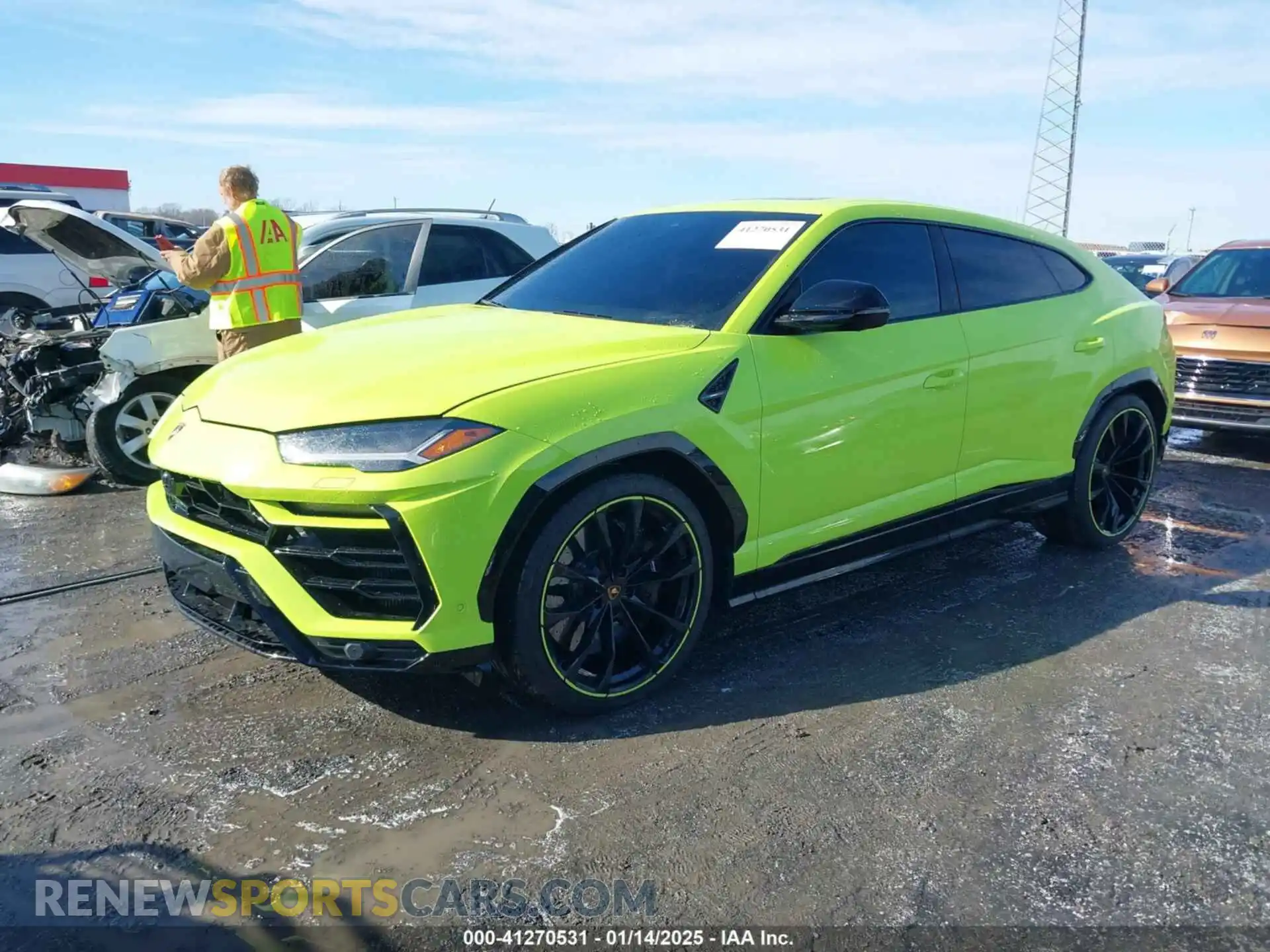 2 Photograph of a damaged car ZPBUA1ZLXNLA21017 LAMBORGHINI URUS 2022