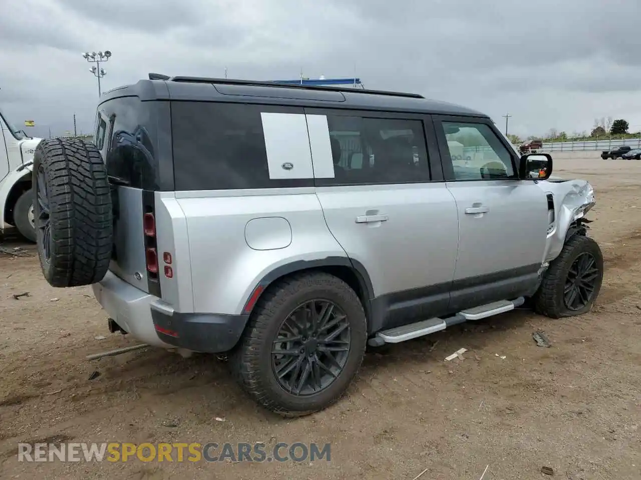 3 Фотография поврежденного автомобиля SALE1EEU9L2003444 LAND ROVER DEFENDER 2020