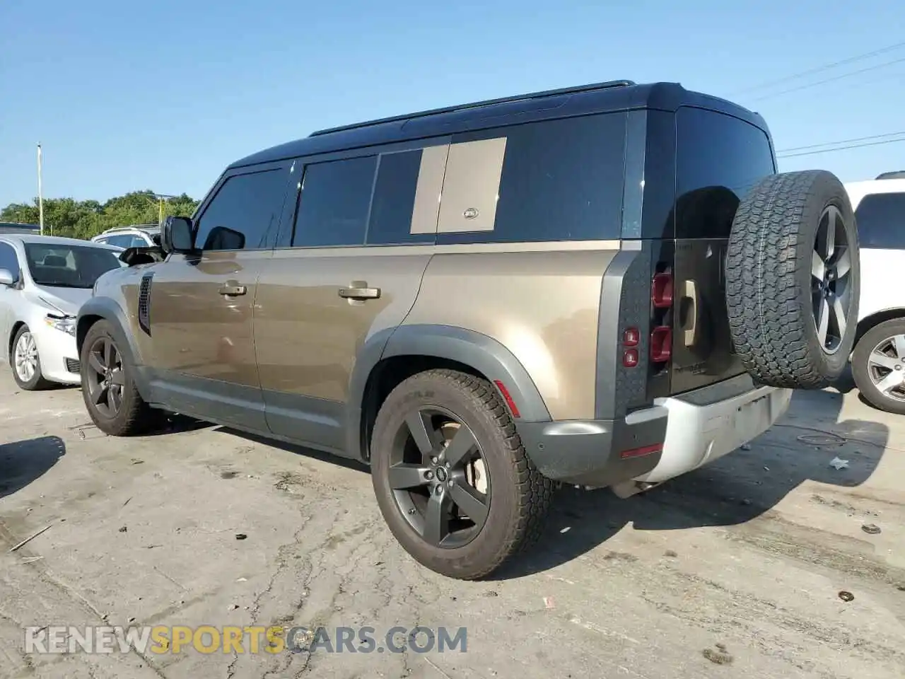 2 Фотография поврежденного автомобиля SALE97EU5L2018799 LAND ROVER DEFENDER 2020