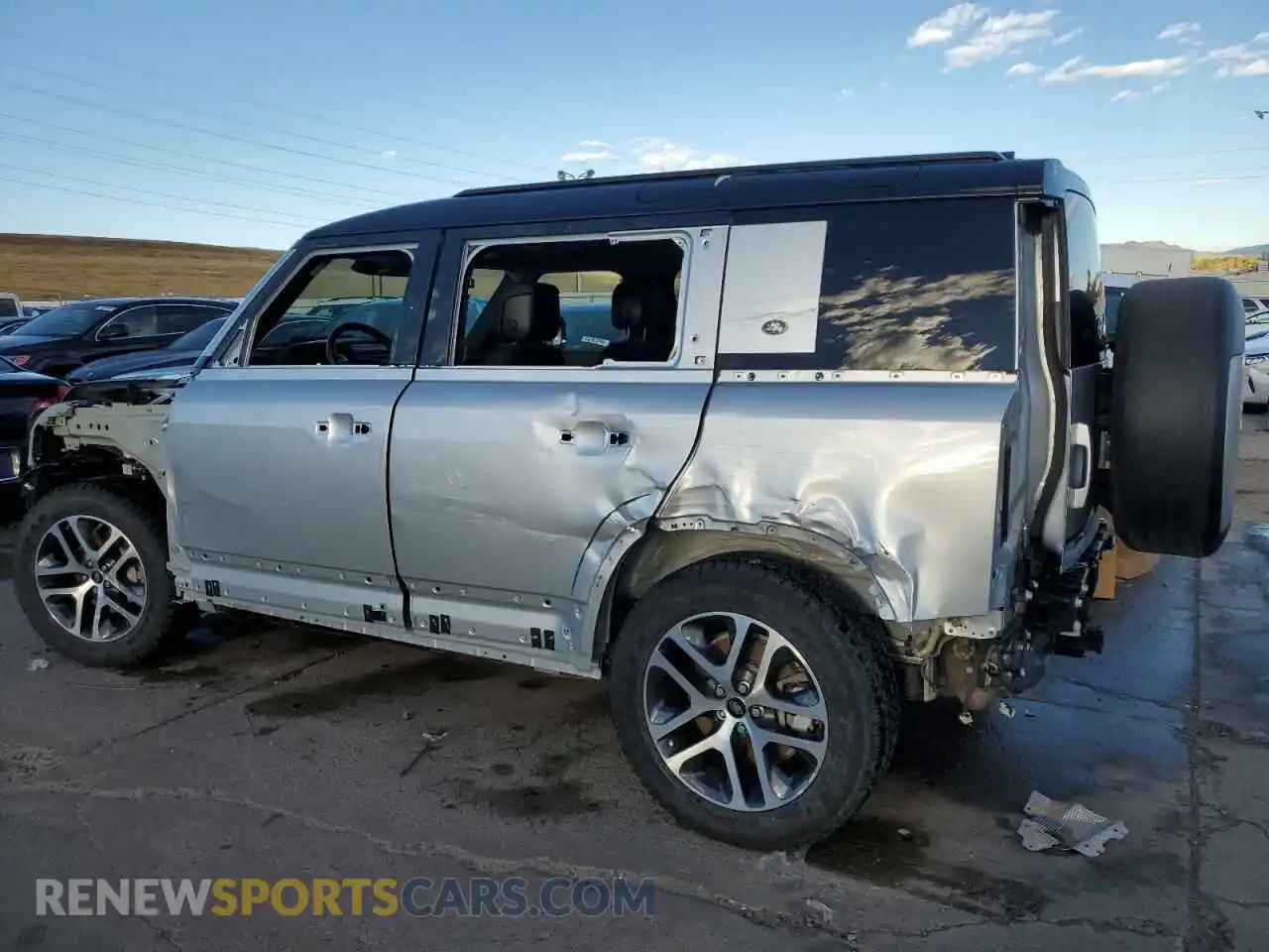 2 Photograph of a damaged car SALE9EEU6L2011400 LAND ROVER DEFENDER 2020