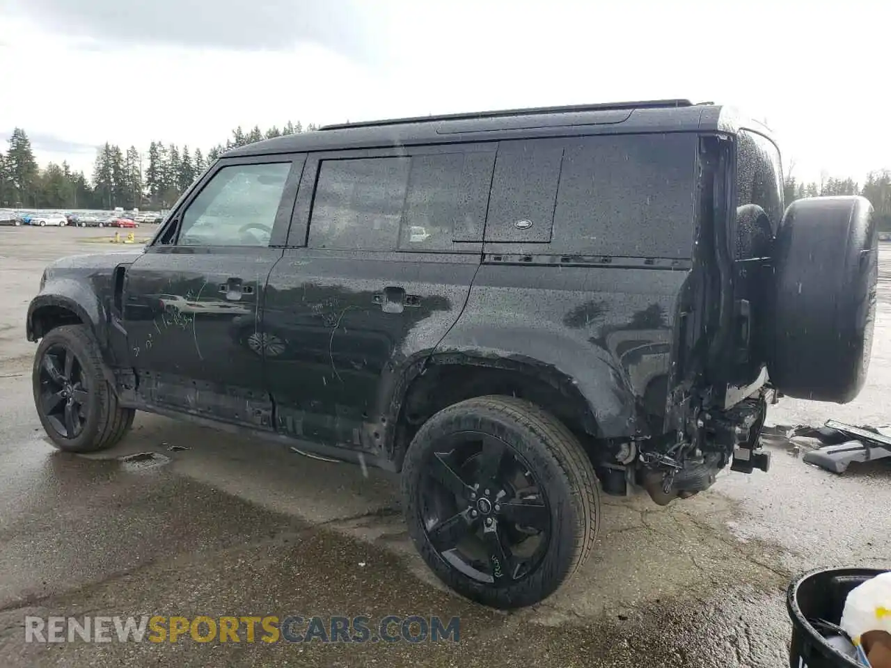 2 Photograph of a damaged car SALE9EEU6L2025605 LAND ROVER DEFENDER 2020