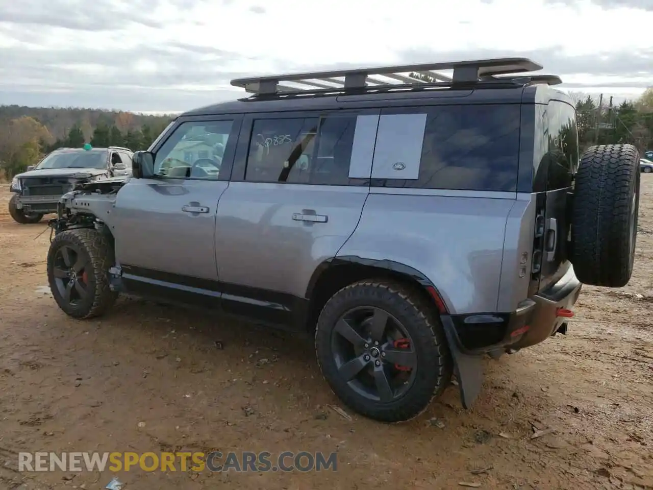 2 Photograph of a damaged car SALEX7EU6L2000365 LAND ROVER DEFENDER 2020