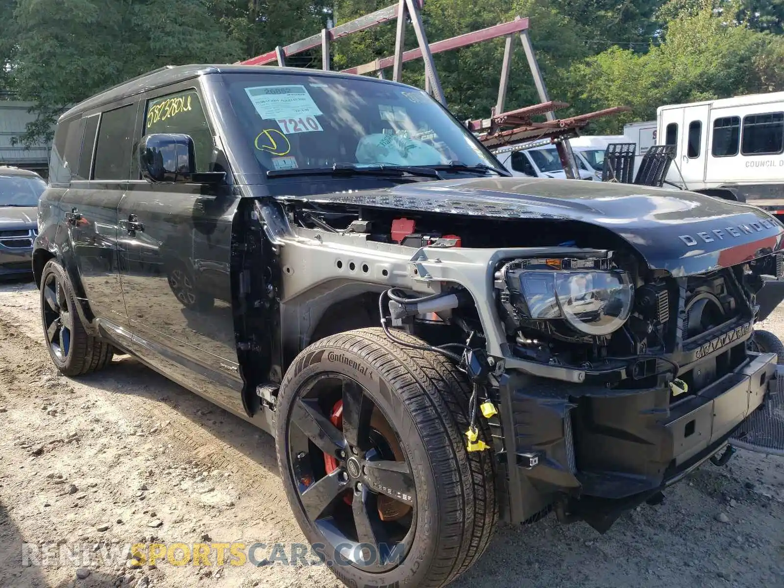 1 Photograph of a damaged car SALEXEEU1L2033908 LAND ROVER DEFENDER 2020