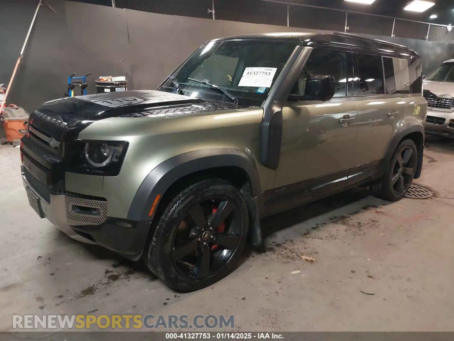 2 Photograph of a damaged car SALEXEEU6L2022242 LAND ROVER DEFENDER 2020