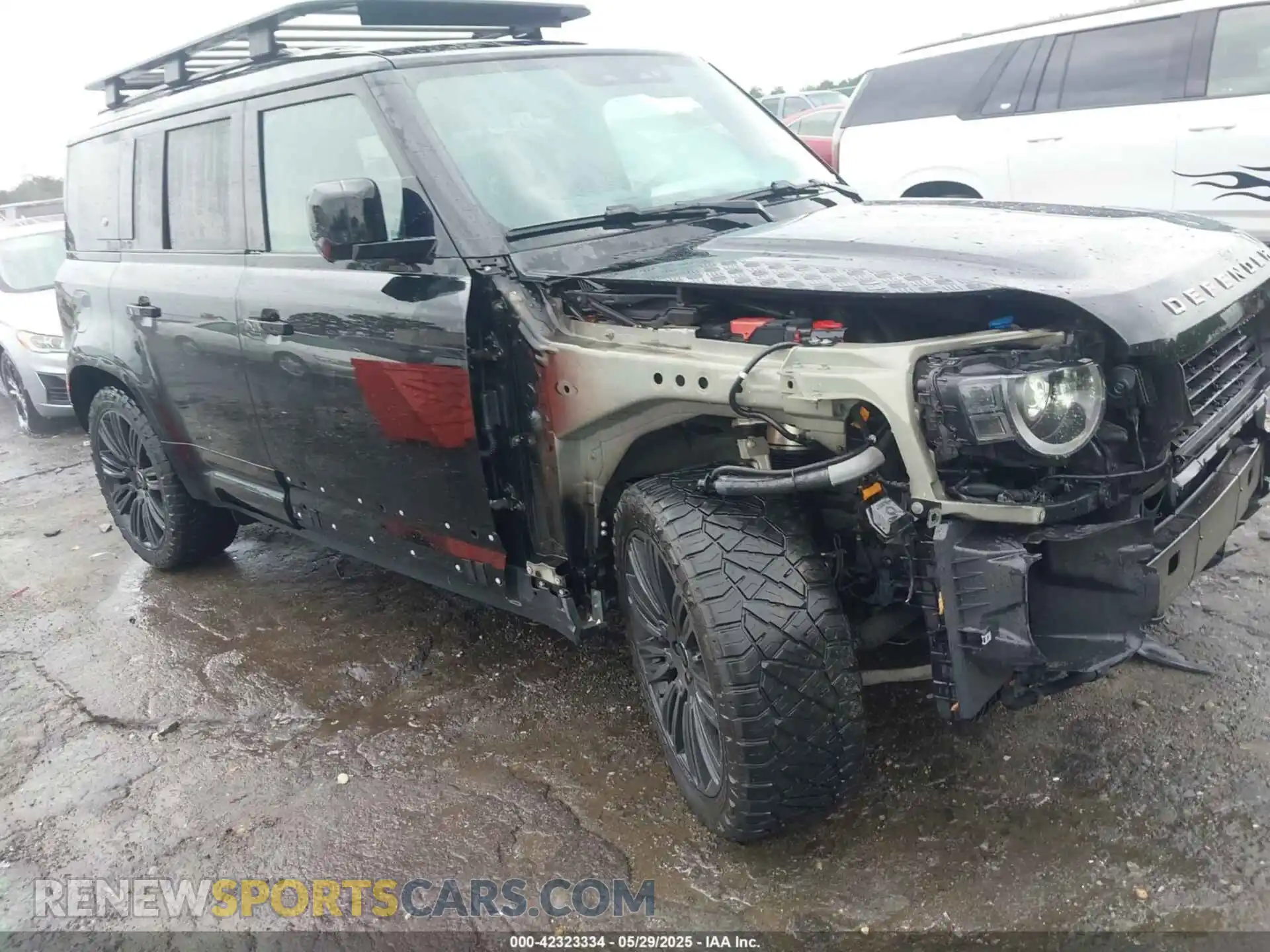 1 Photograph of a damaged car SALEXEEU9L2030559 LAND ROVER DEFENDER 2020