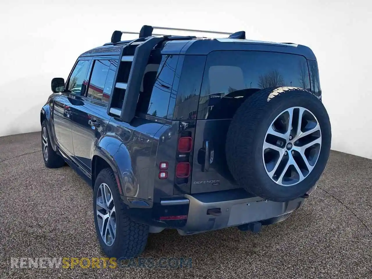 3 Photograph of a damaged car SALE2ERUXM2038454 LAND ROVER DEFENDER 2021