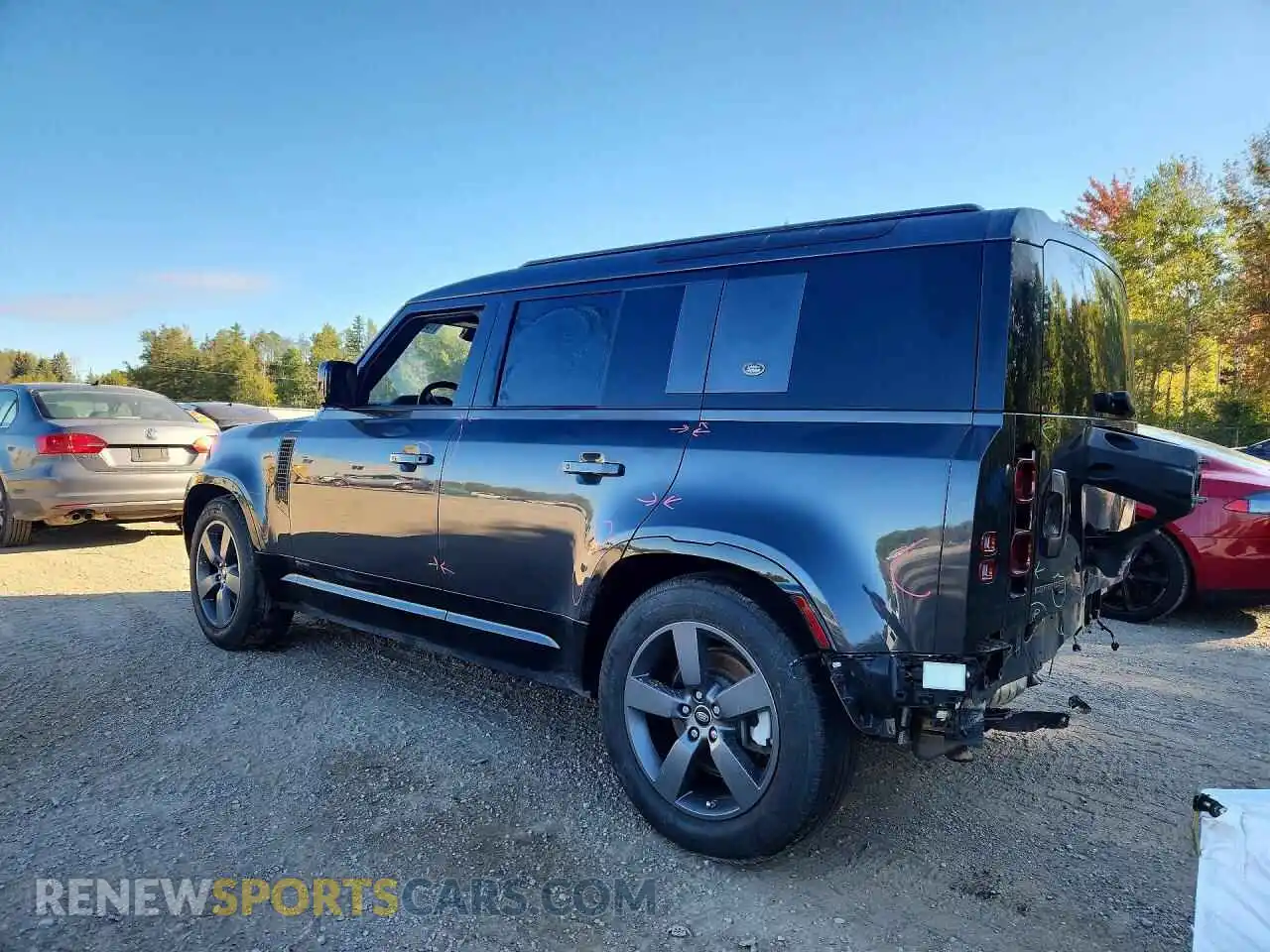 2 Фотография поврежденного автомобиля SALE3ERU3M2044075 LAND ROVER DEFENDER 2021