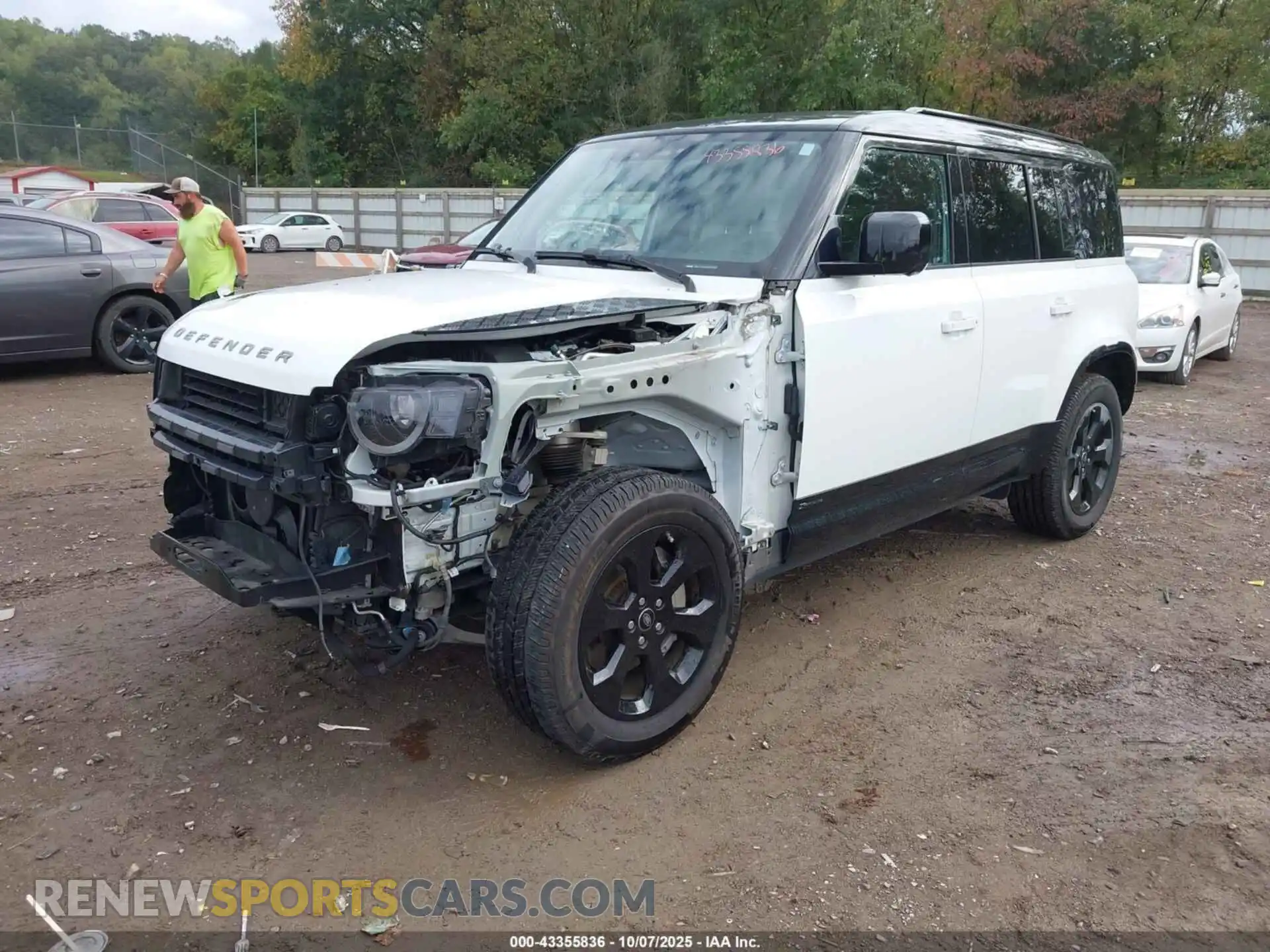 2 Photograph of a damaged car SALE3ERU6M2036276 LAND ROVER DEFENDER 2021